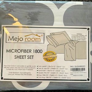 Queen size dark gray sheet set.